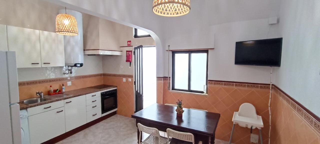 Casa "Os Amados" Apartment อัลบูเฟรา ภายนอก รูปภาพ